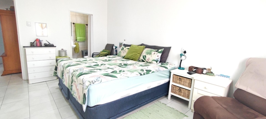 3 Bedroom Property for Sale in Franskraal Western Cape